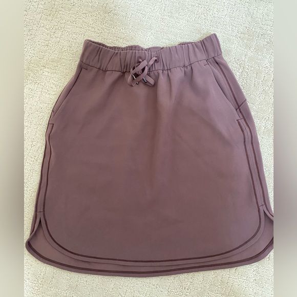 Lululemon On the Fly Skirt - Picture 3 of 5